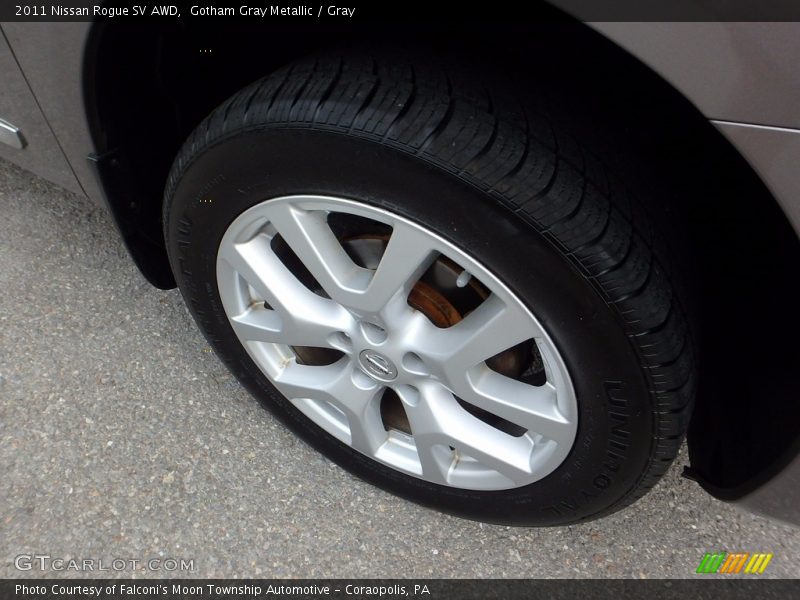Gotham Gray Metallic / Gray 2011 Nissan Rogue SV AWD