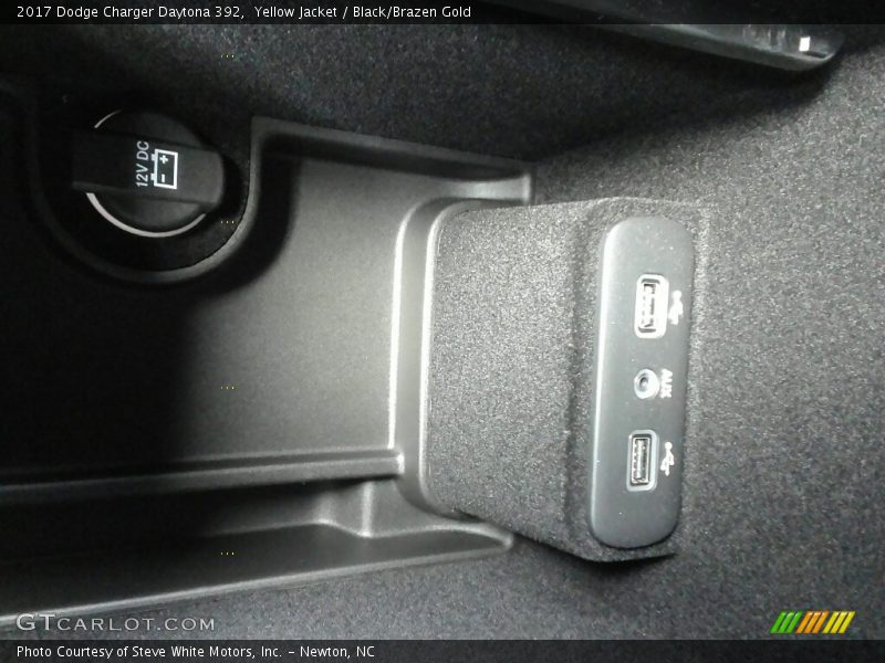 Yellow Jacket / Black/Brazen Gold 2017 Dodge Charger Daytona 392
