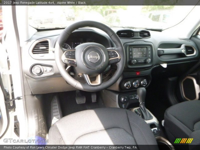 Alpine White / Black 2017 Jeep Renegade Latitude 4x4