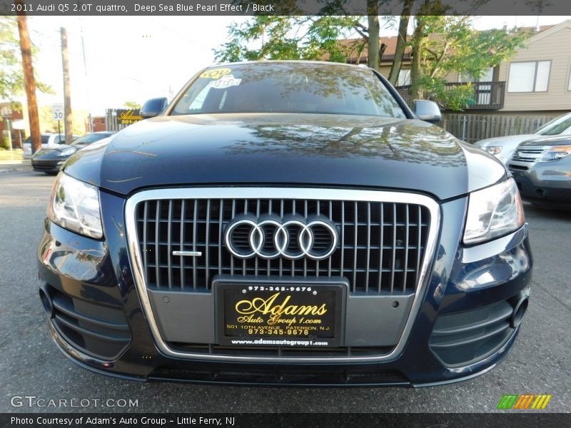 Deep Sea Blue Pearl Effect / Black 2011 Audi Q5 2.0T quattro