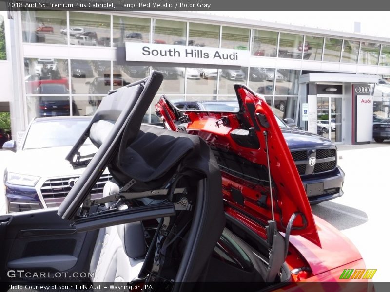 Tango Red Metallic / Rotor Gray 2018 Audi S5 Premium Plus Cabriolet