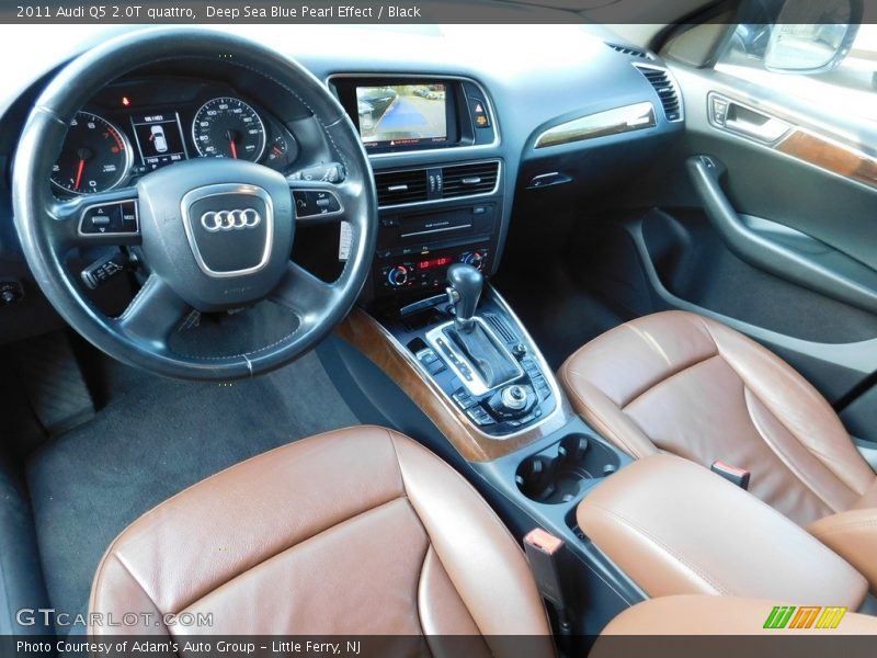 Deep Sea Blue Pearl Effect / Black 2011 Audi Q5 2.0T quattro