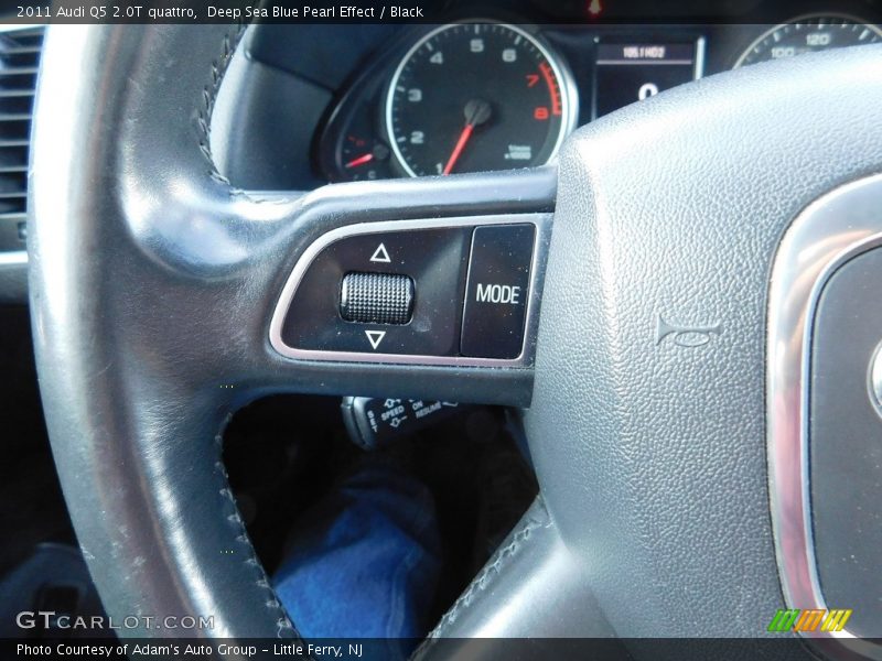 Deep Sea Blue Pearl Effect / Black 2011 Audi Q5 2.0T quattro