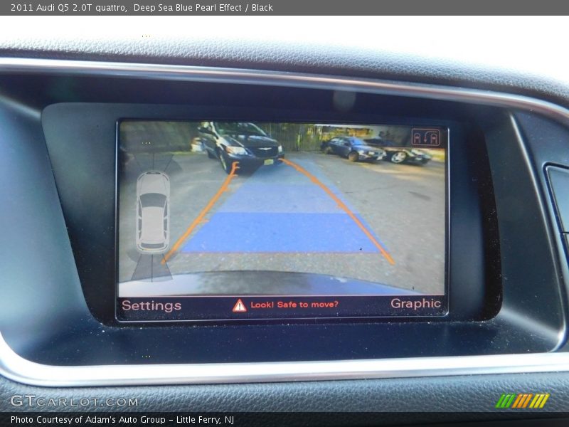 Deep Sea Blue Pearl Effect / Black 2011 Audi Q5 2.0T quattro