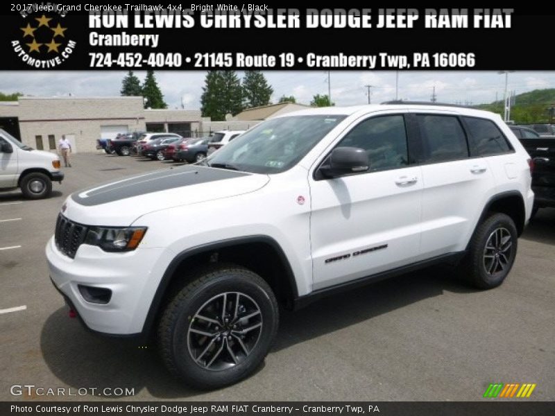 Bright White / Black 2017 Jeep Grand Cherokee Trailhawk 4x4