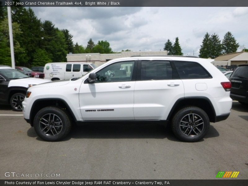 Bright White / Black 2017 Jeep Grand Cherokee Trailhawk 4x4