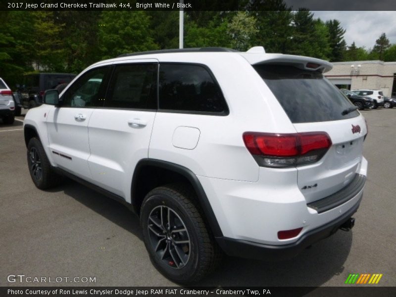 Bright White / Black 2017 Jeep Grand Cherokee Trailhawk 4x4