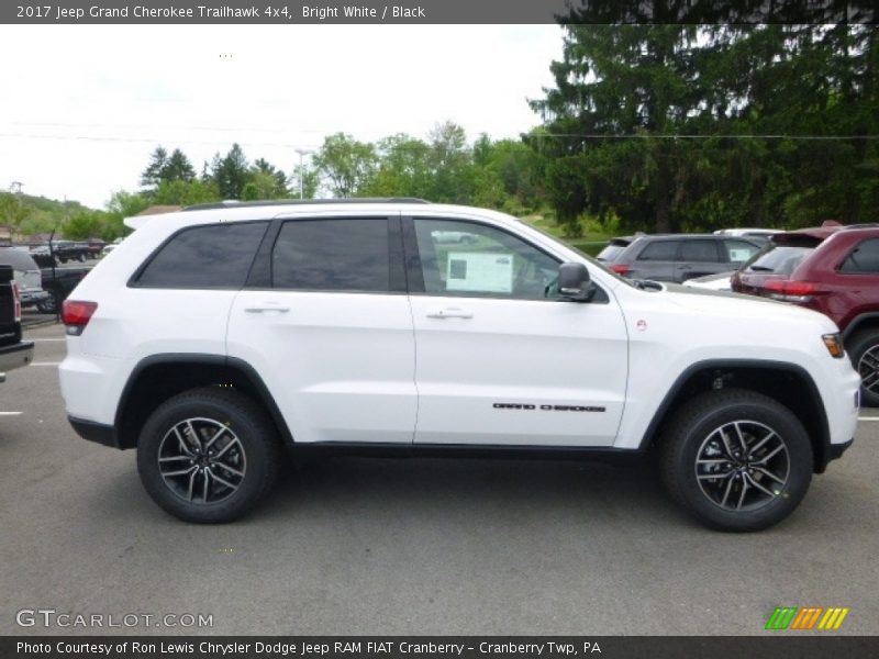 Bright White / Black 2017 Jeep Grand Cherokee Trailhawk 4x4