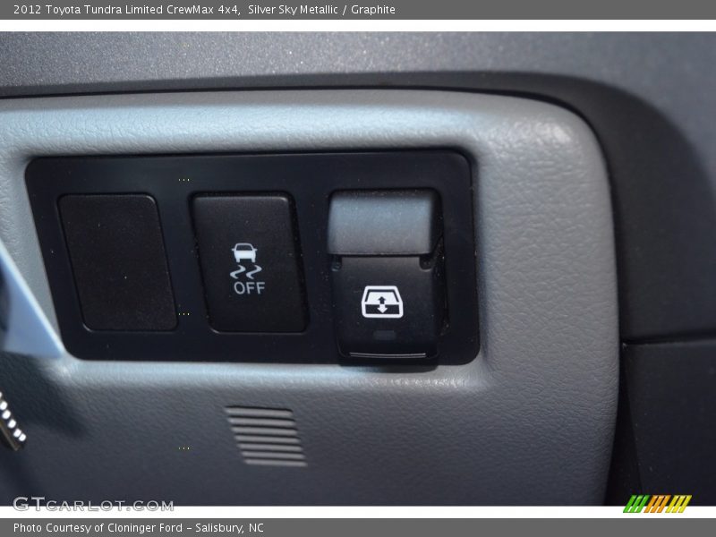 Silver Sky Metallic / Graphite 2012 Toyota Tundra Limited CrewMax 4x4