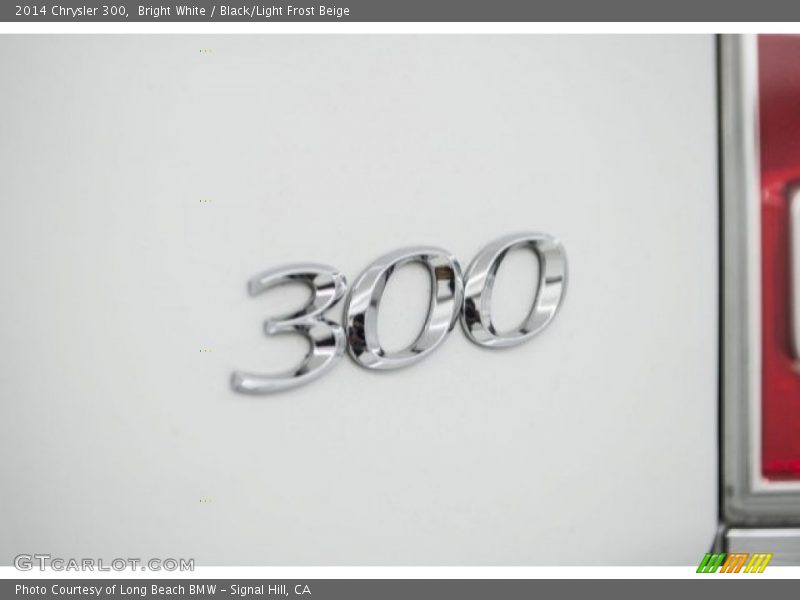 Bright White / Black/Light Frost Beige 2014 Chrysler 300