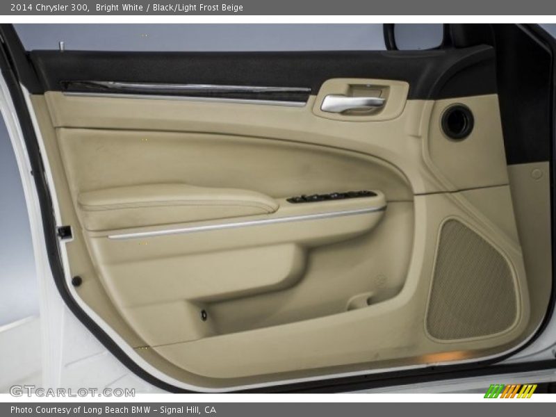 Bright White / Black/Light Frost Beige 2014 Chrysler 300