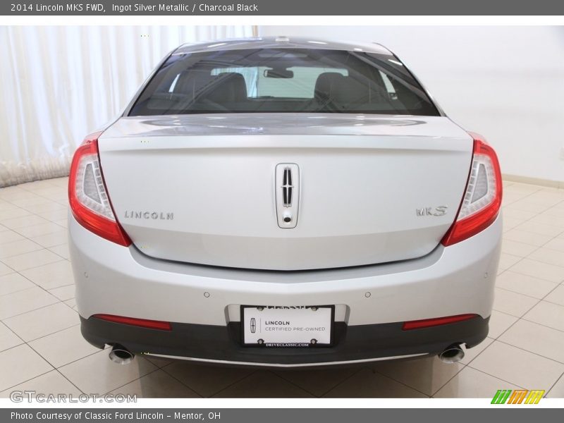 Ingot Silver Metallic / Charcoal Black 2014 Lincoln MKS FWD