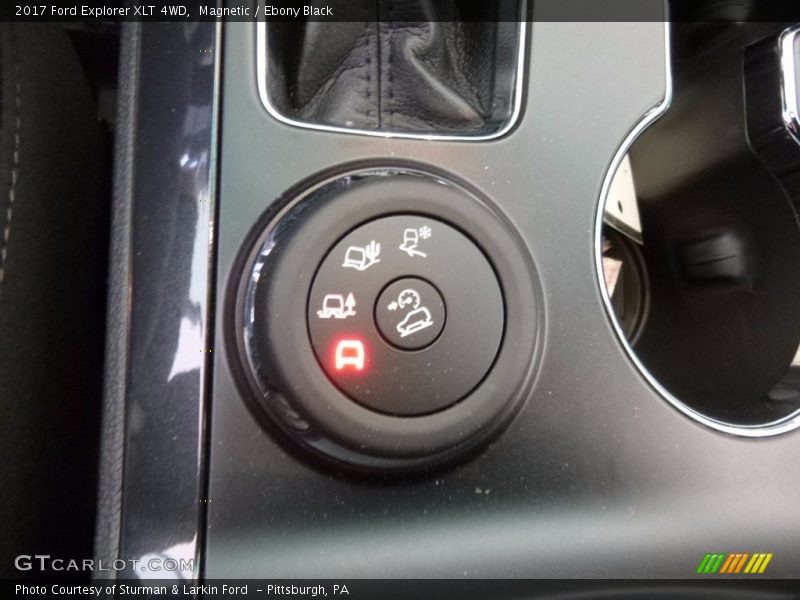 Magnetic / Ebony Black 2017 Ford Explorer XLT 4WD