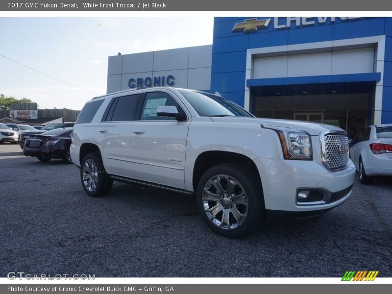White Frost Tricoat / Jet Black 2017 GMC Yukon Denali