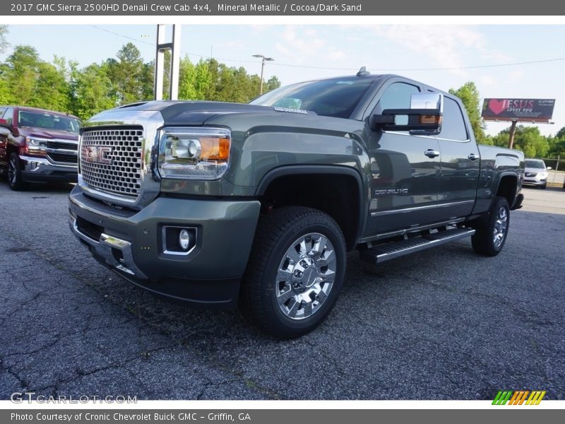 Mineral Metallic / Cocoa/Dark Sand 2017 GMC Sierra 2500HD Denali Crew Cab 4x4