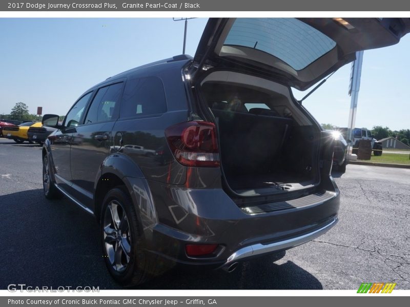 Granite Pearl-Coat / Black 2017 Dodge Journey Crossroad Plus