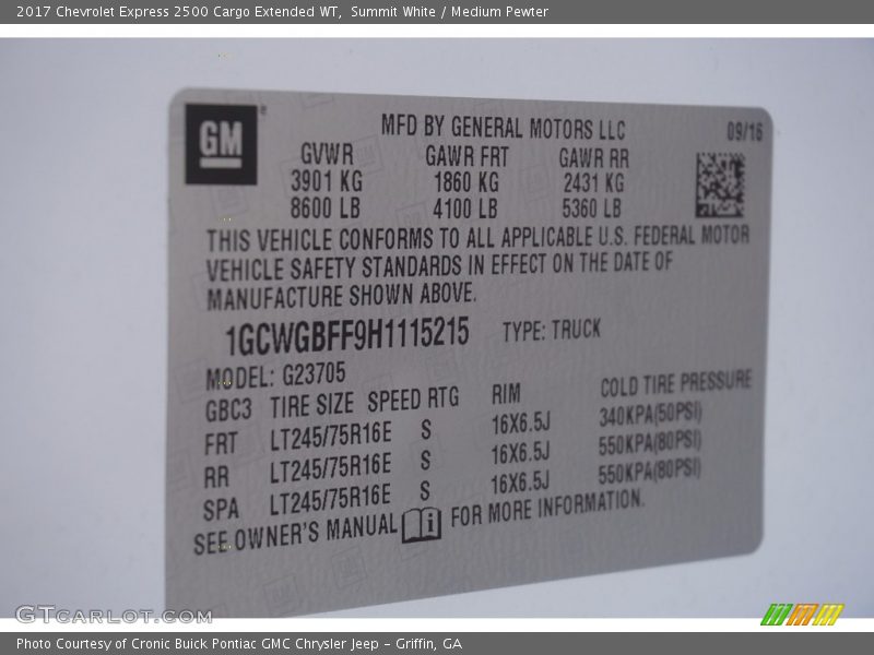 Summit White / Medium Pewter 2017 Chevrolet Express 2500 Cargo Extended WT