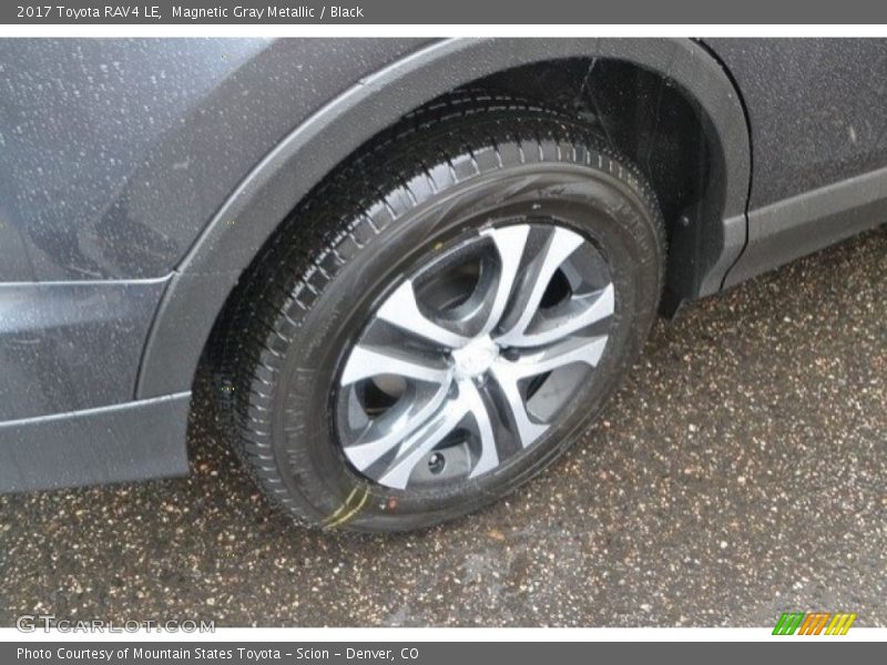 Magnetic Gray Metallic / Black 2017 Toyota RAV4 LE