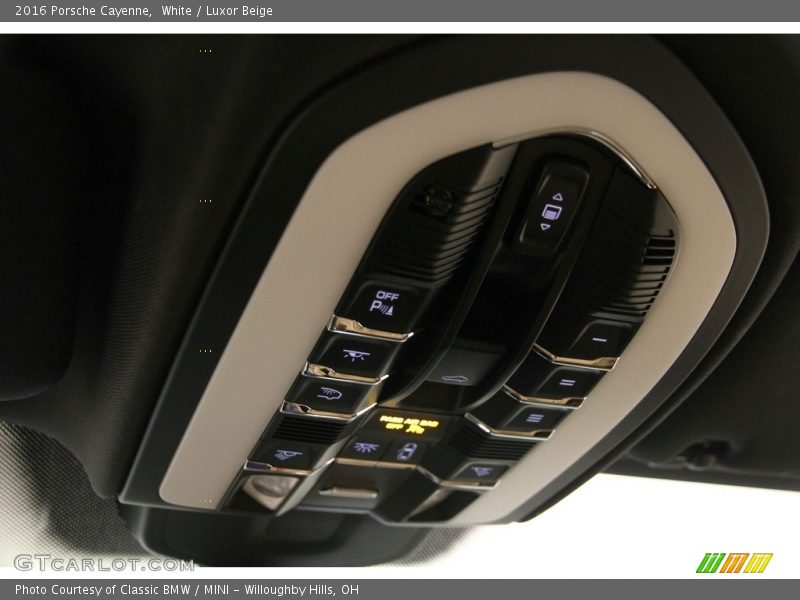 White / Luxor Beige 2016 Porsche Cayenne