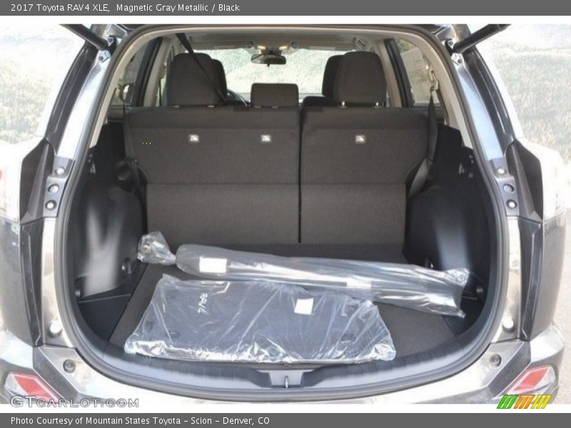 Magnetic Gray Metallic / Black 2017 Toyota RAV4 XLE