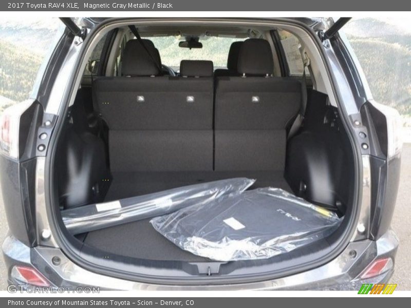 Magnetic Gray Metallic / Black 2017 Toyota RAV4 XLE