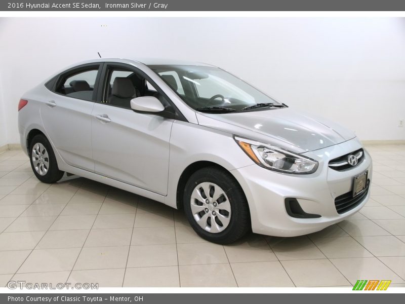 Ironman Silver / Gray 2016 Hyundai Accent SE Sedan
