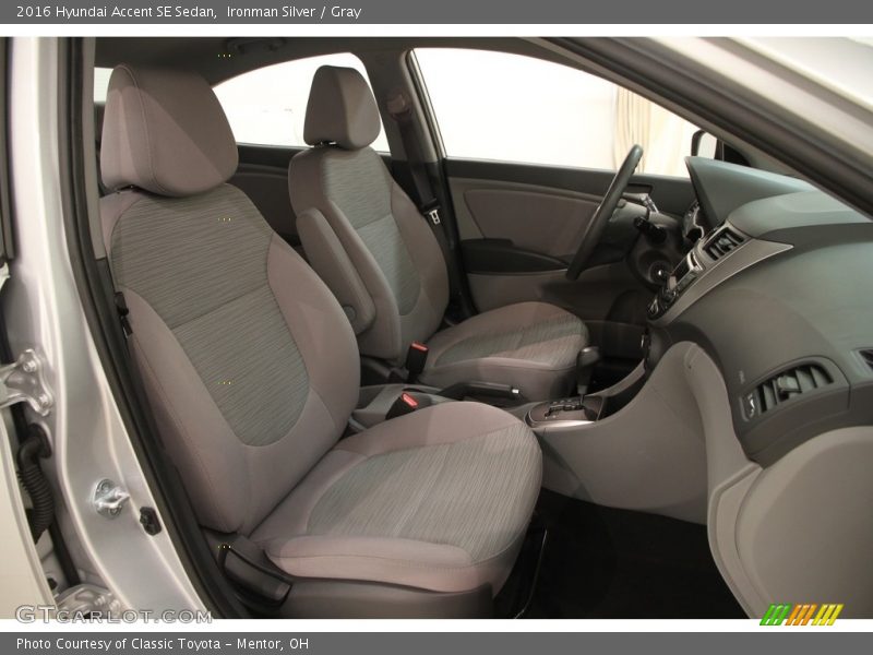 Ironman Silver / Gray 2016 Hyundai Accent SE Sedan