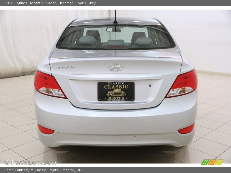Ironman Silver / Gray 2016 Hyundai Accent SE Sedan