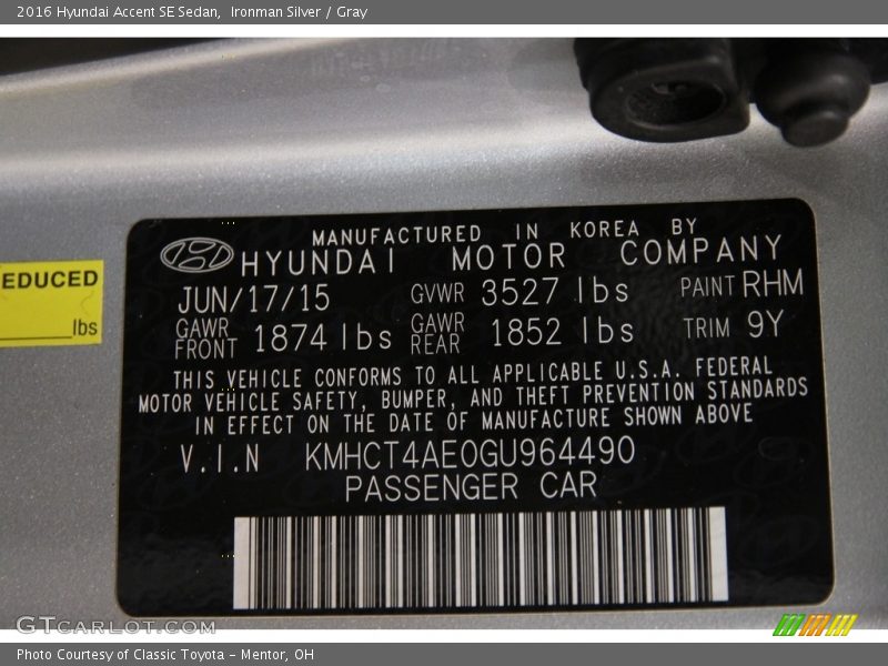 Ironman Silver / Gray 2016 Hyundai Accent SE Sedan