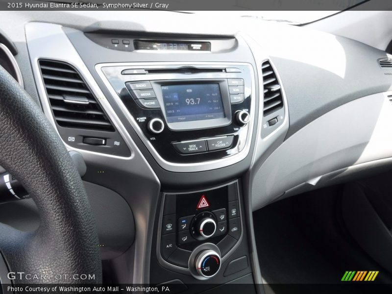Symphony Silver / Gray 2015 Hyundai Elantra SE Sedan