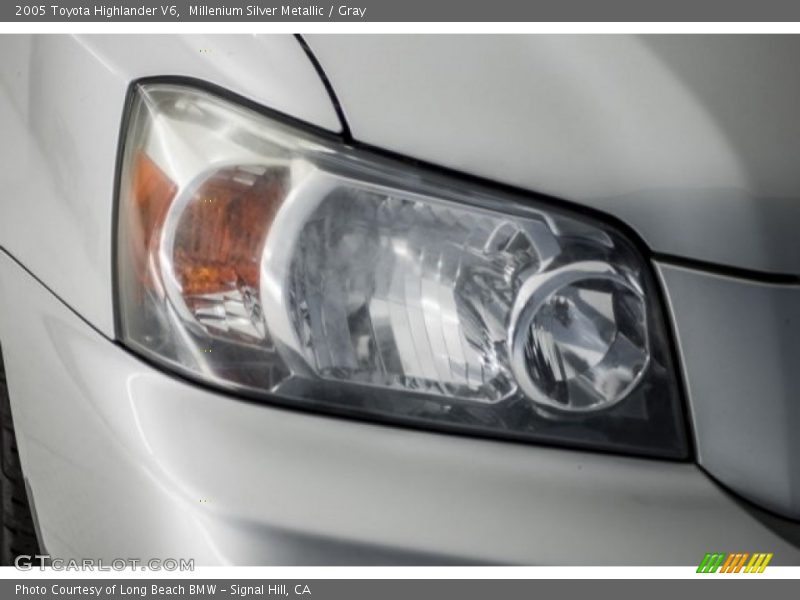 Millenium Silver Metallic / Gray 2005 Toyota Highlander V6
