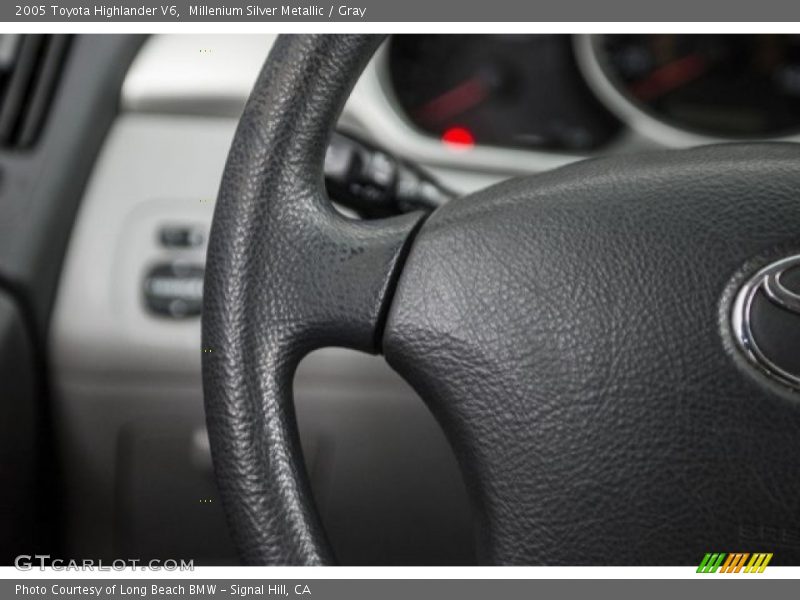 Millenium Silver Metallic / Gray 2005 Toyota Highlander V6