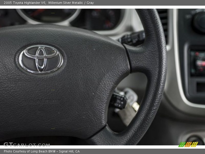 Millenium Silver Metallic / Gray 2005 Toyota Highlander V6