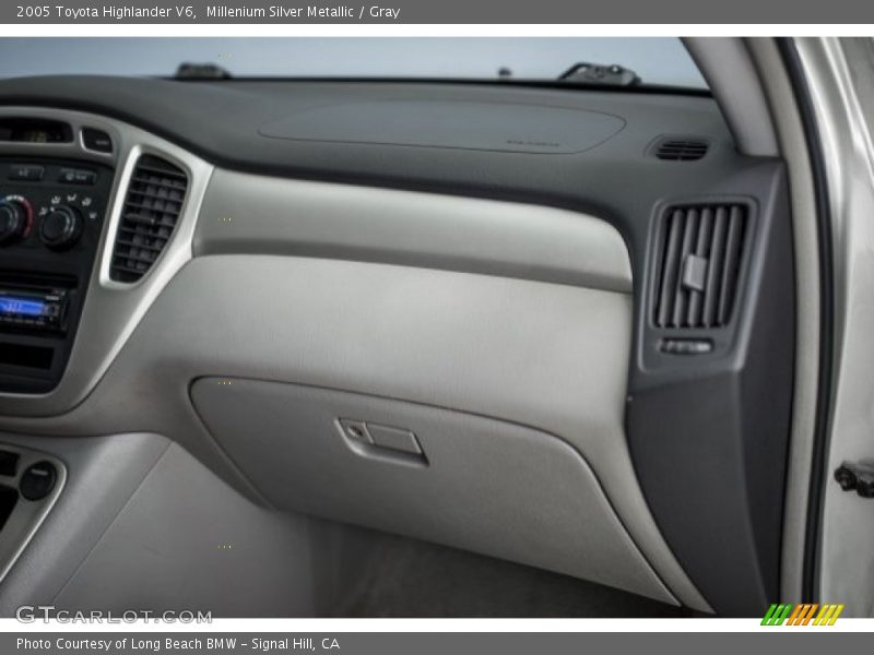 Millenium Silver Metallic / Gray 2005 Toyota Highlander V6