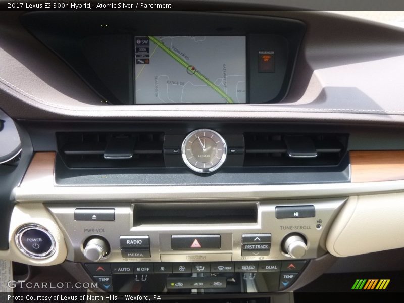 Controls of 2017 ES 300h Hybrid