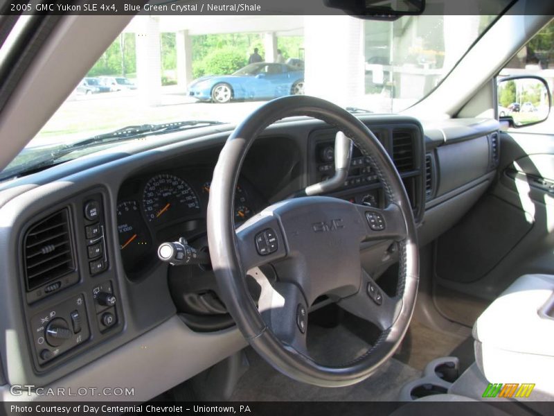 Blue Green Crystal / Neutral/Shale 2005 GMC Yukon SLE 4x4