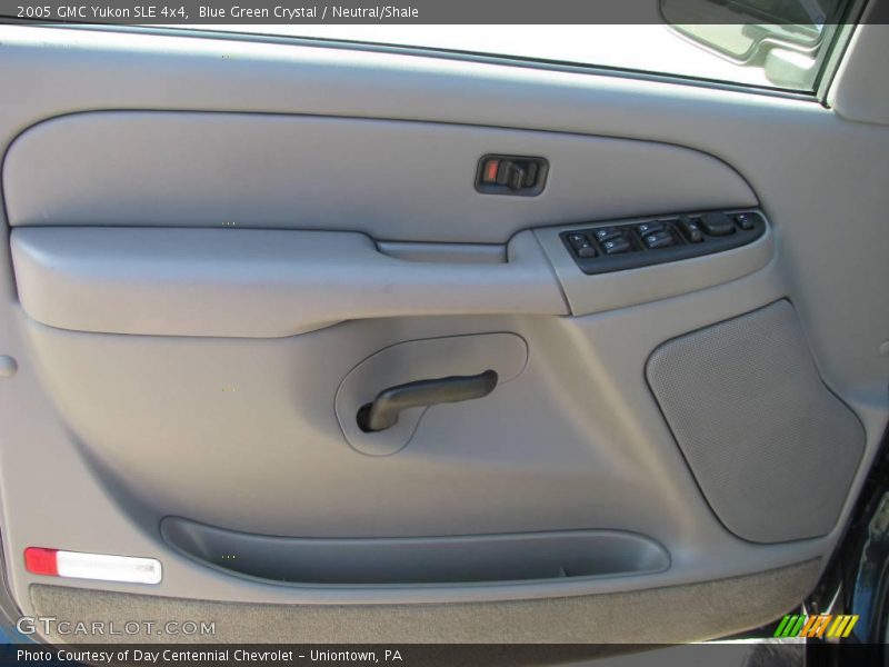 Blue Green Crystal / Neutral/Shale 2005 GMC Yukon SLE 4x4