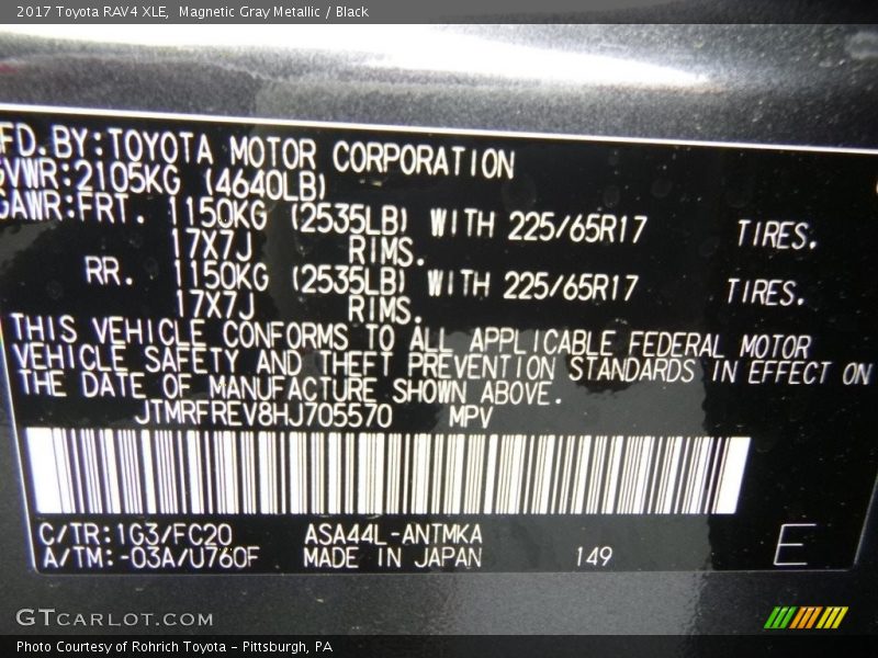 Magnetic Gray Metallic / Black 2017 Toyota RAV4 XLE