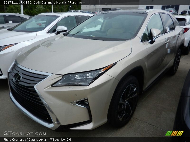 Front 3/4 View of 2017 RX 350