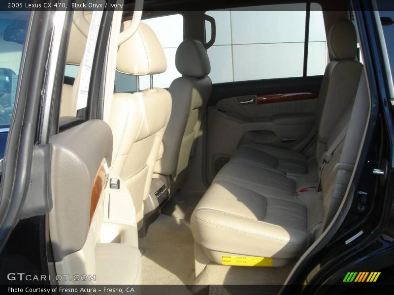 Black Onyx / Ivory 2005 Lexus GX 470