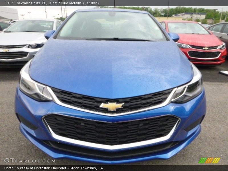 Kinetic Blue Metallic / Jet Black 2017 Chevrolet Cruze LT