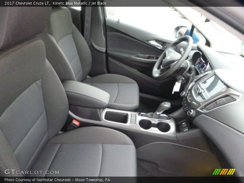 Kinetic Blue Metallic / Jet Black 2017 Chevrolet Cruze LT