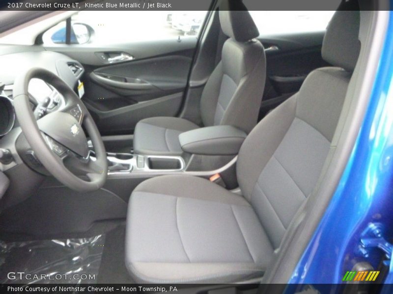 Kinetic Blue Metallic / Jet Black 2017 Chevrolet Cruze LT