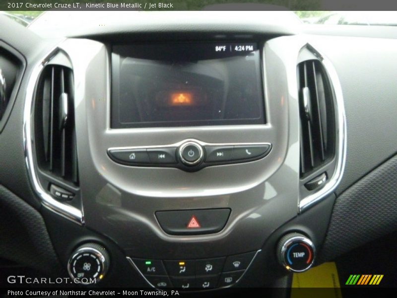Kinetic Blue Metallic / Jet Black 2017 Chevrolet Cruze LT