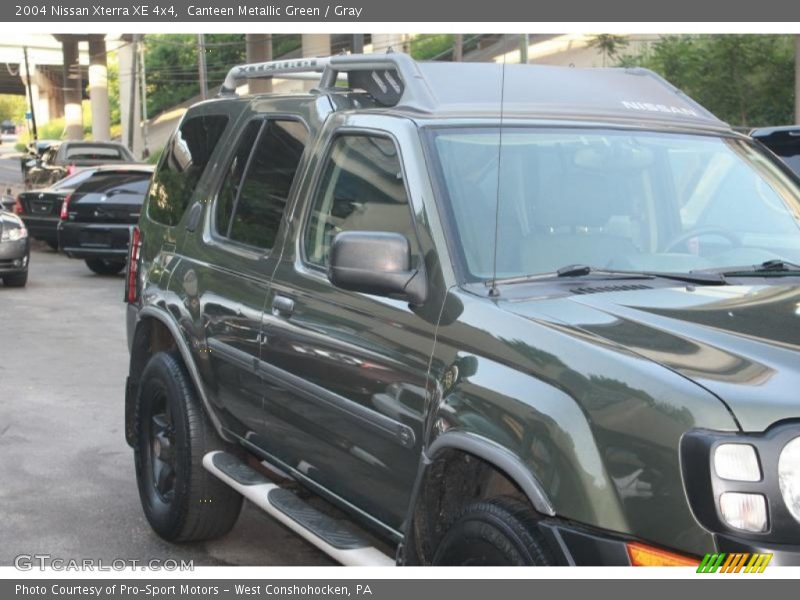 Canteen Metallic Green / Gray 2004 Nissan Xterra XE 4x4
