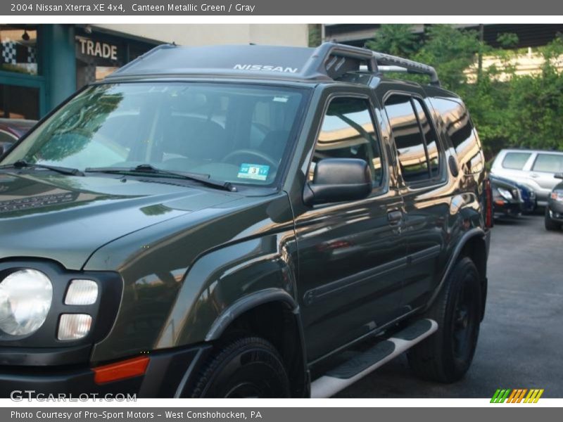 Canteen Metallic Green / Gray 2004 Nissan Xterra XE 4x4