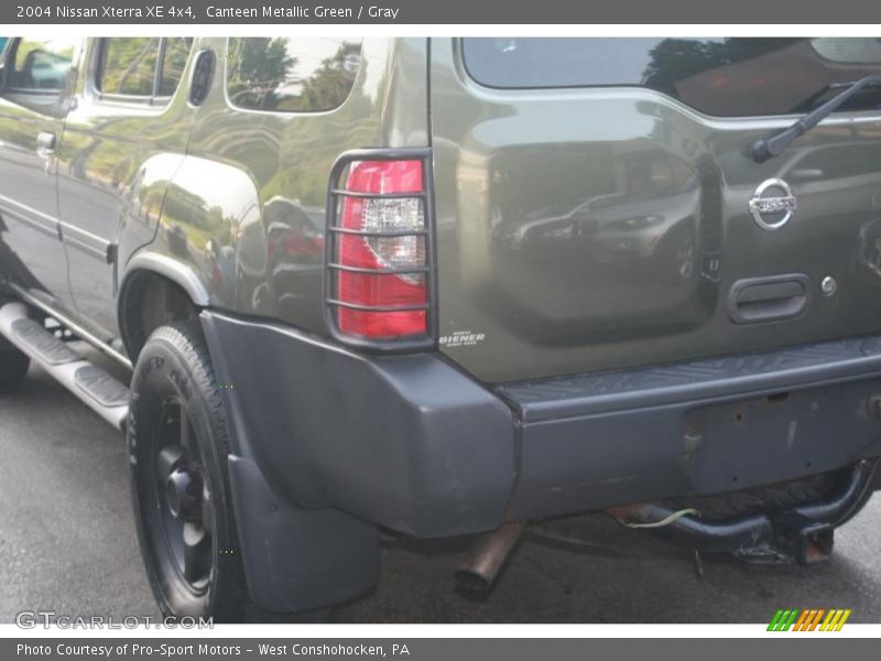 Canteen Metallic Green / Gray 2004 Nissan Xterra XE 4x4