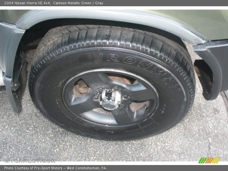 Canteen Metallic Green / Gray 2004 Nissan Xterra XE 4x4