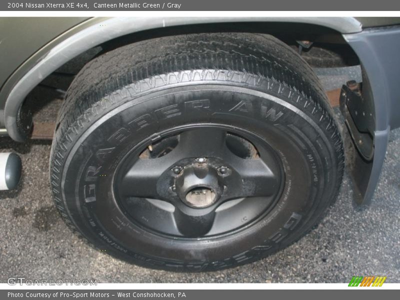 Canteen Metallic Green / Gray 2004 Nissan Xterra XE 4x4