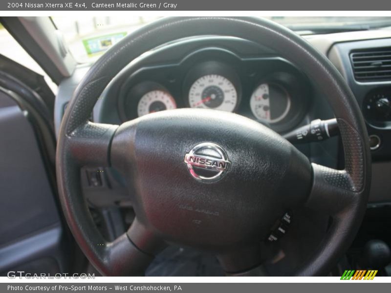 Canteen Metallic Green / Gray 2004 Nissan Xterra XE 4x4